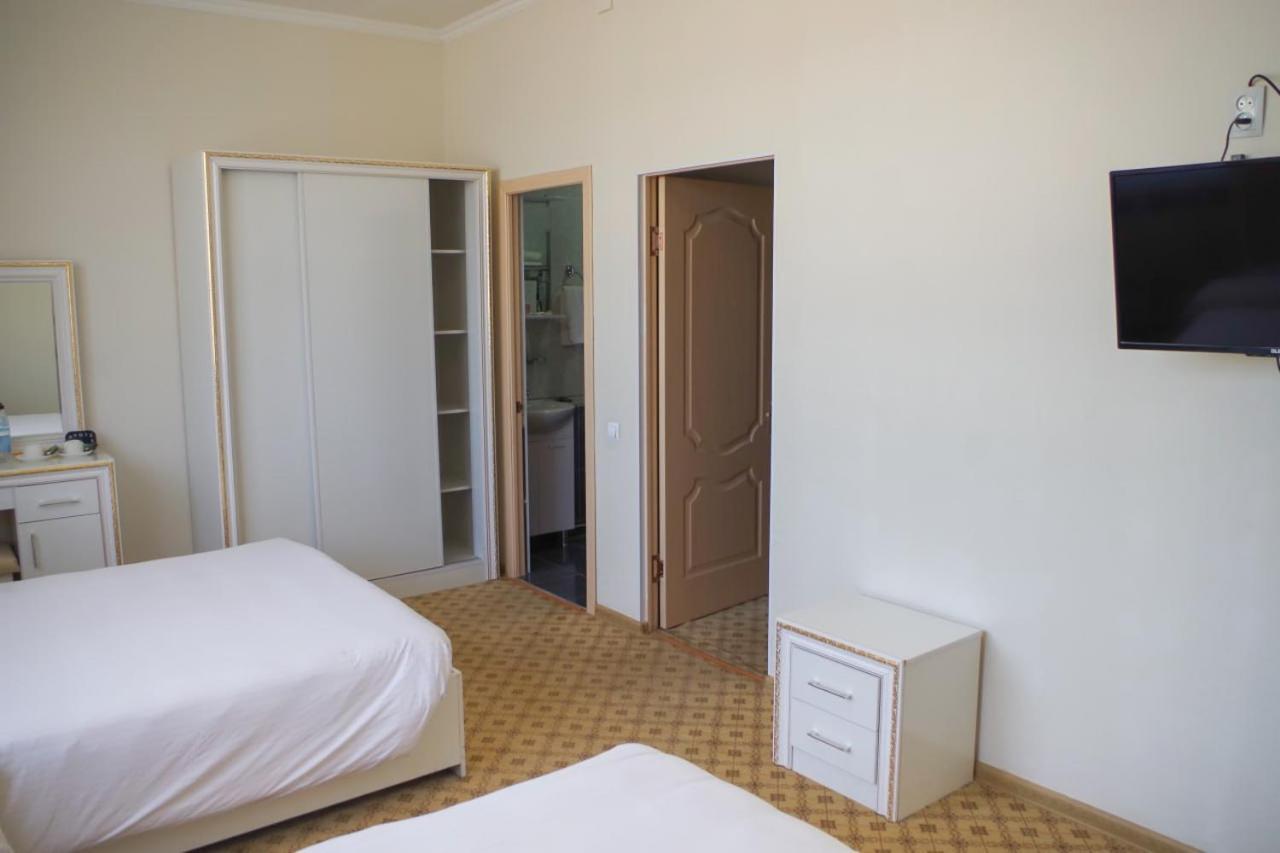 Sultan Jalal-Abad Hotel Ngoại thất bức ảnh