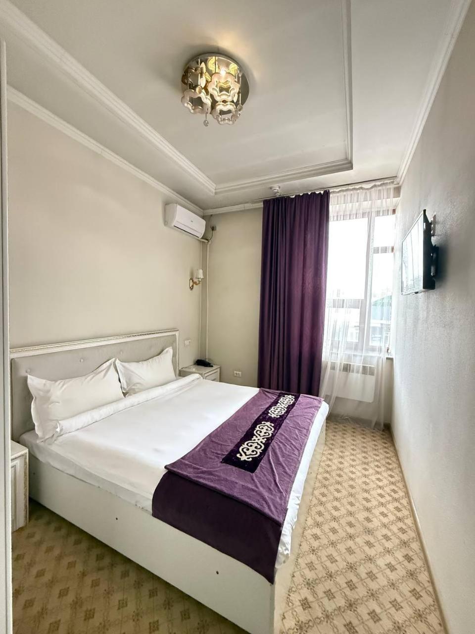Sultan Jalal-Abad Hotel Ngoại thất bức ảnh