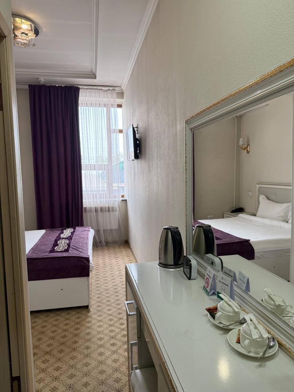 Sultan Jalal-Abad Hotel Ngoại thất bức ảnh